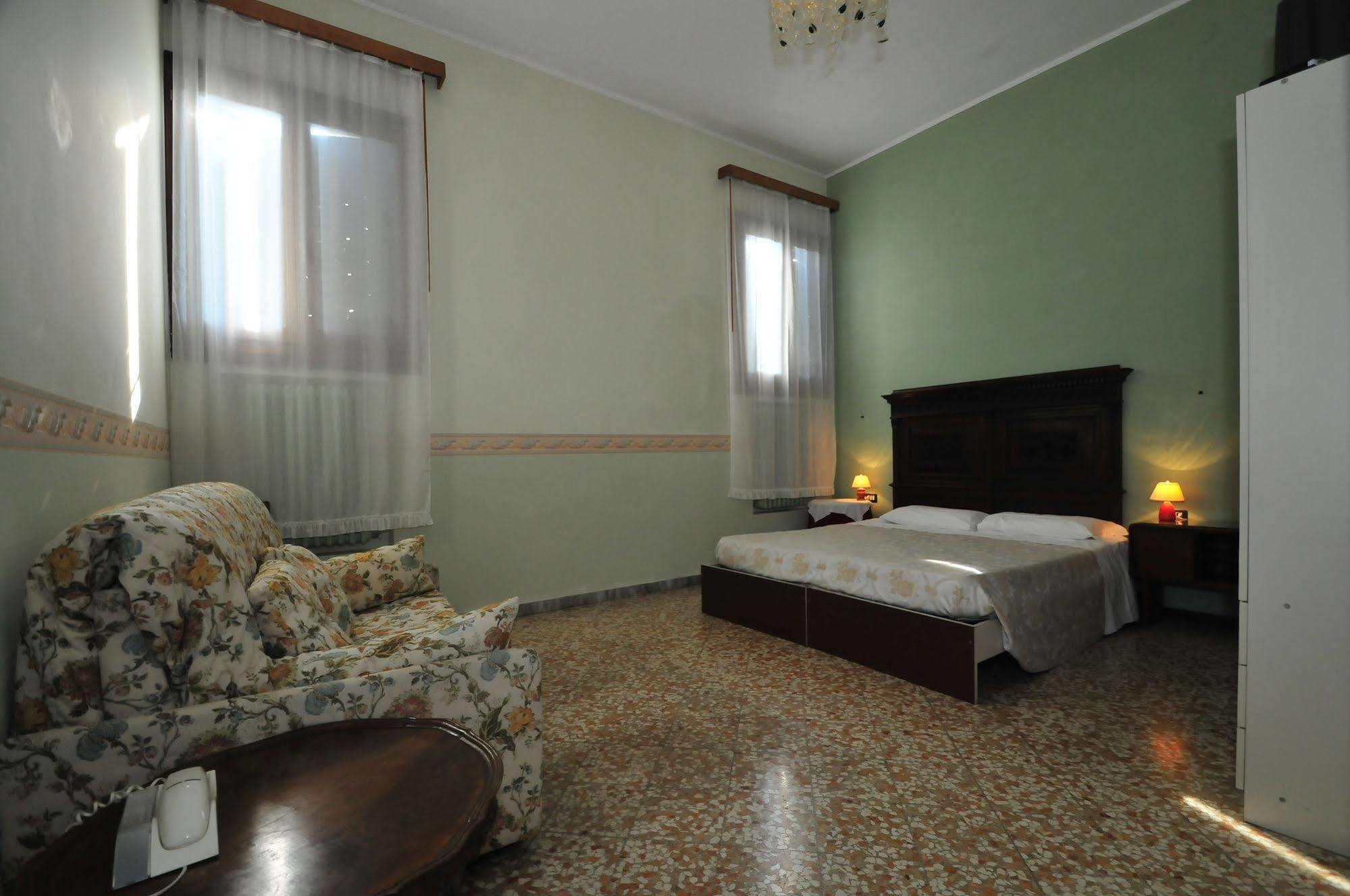 Locanda Sant'Anna Hotel Венеція Екстер'єр фото
